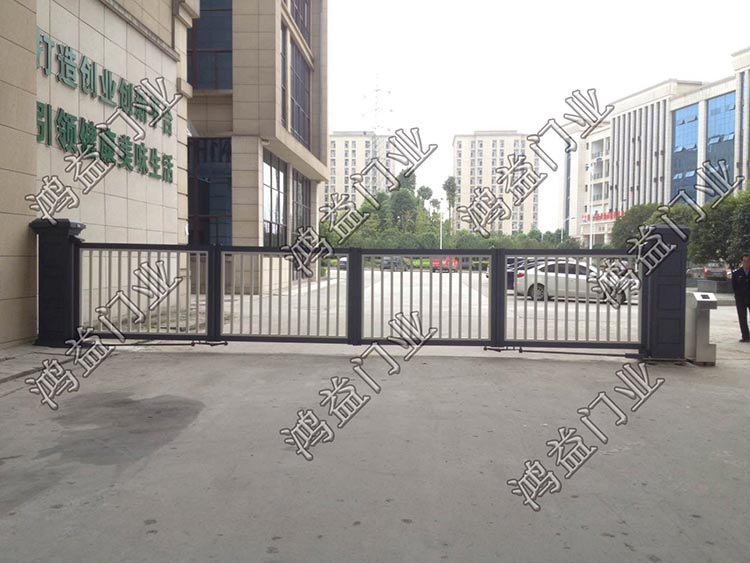 重慶江津區(qū)工業(yè)懸浮折疊門